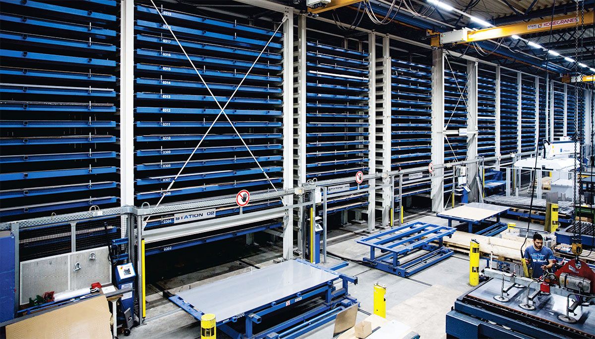 Picture: STOPA UNIVERSAL, By extending its automatic sheet metal storage system, SEEGER Lasertechnik has expanded its capacity limits